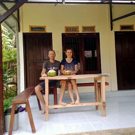 Mbe Baleng Ku Hotel Mangsit Buitenkant foto