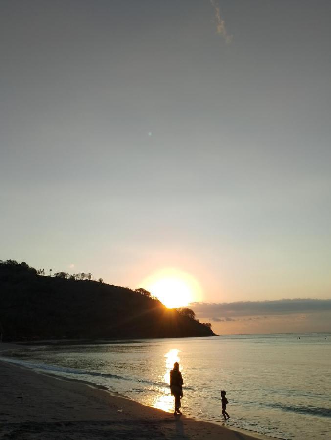 Mbe Baleng Ku Hotel Mangsit Buitenkant foto