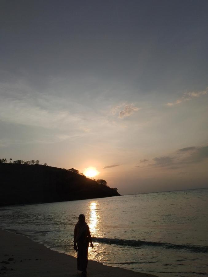 Mbe Baleng Ku Hotel Mangsit Buitenkant foto
